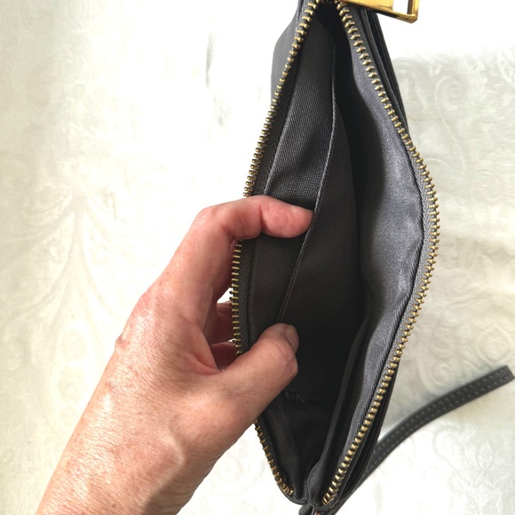 Love & Lore wristlet clutch grey with copper fastener, grey vegan leather - Picture 7 of 8